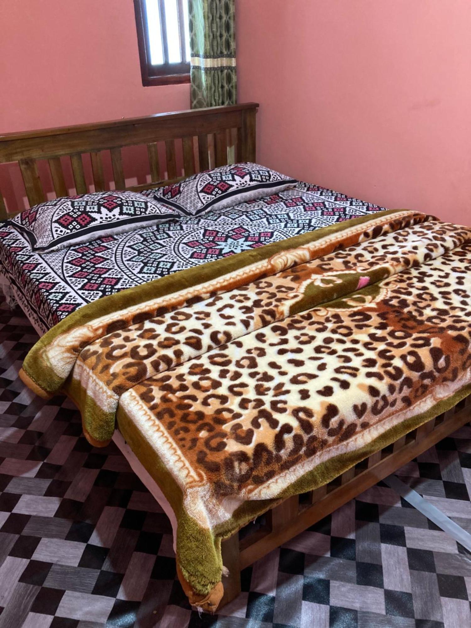Guest In نوفارا إيلِيا